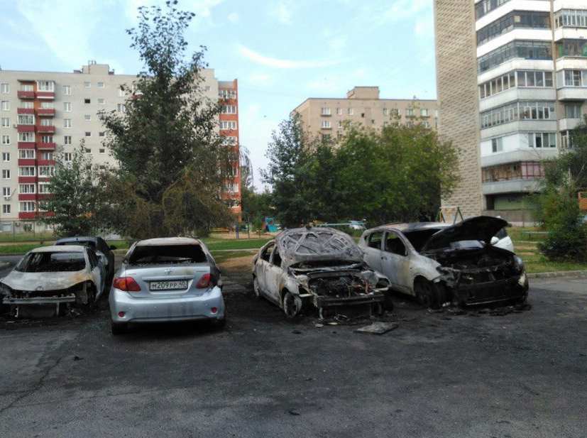 В Обнинске сгорело 5 машин