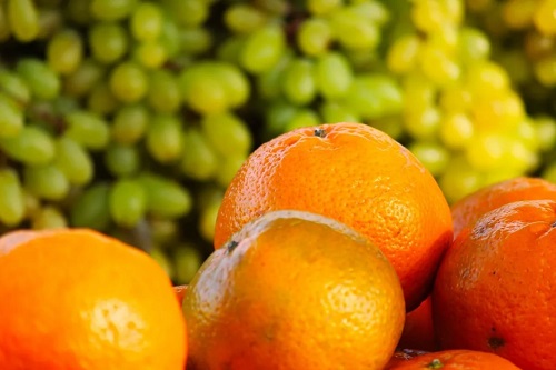Апельсин и виноград