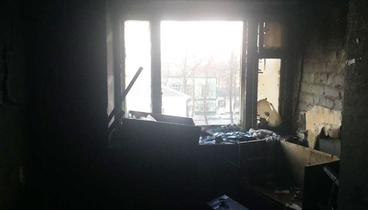 В Людиново загорелась комната в общежитии