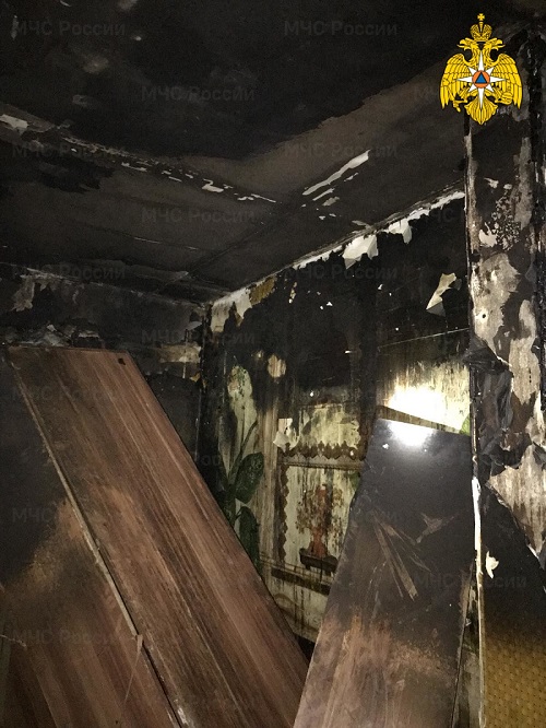 При пожаре в квартире на Телевизионной в Калуге пострадали три человека
