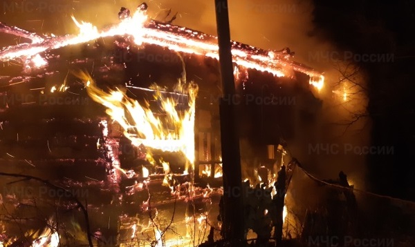 Ночью в Бабынинском районе сгорел жилой дом