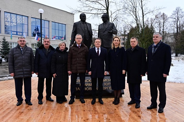 В Обнинске открыли памятник основателям отечественной атомной индустрии